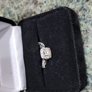Leo diamond bridal collection size 7